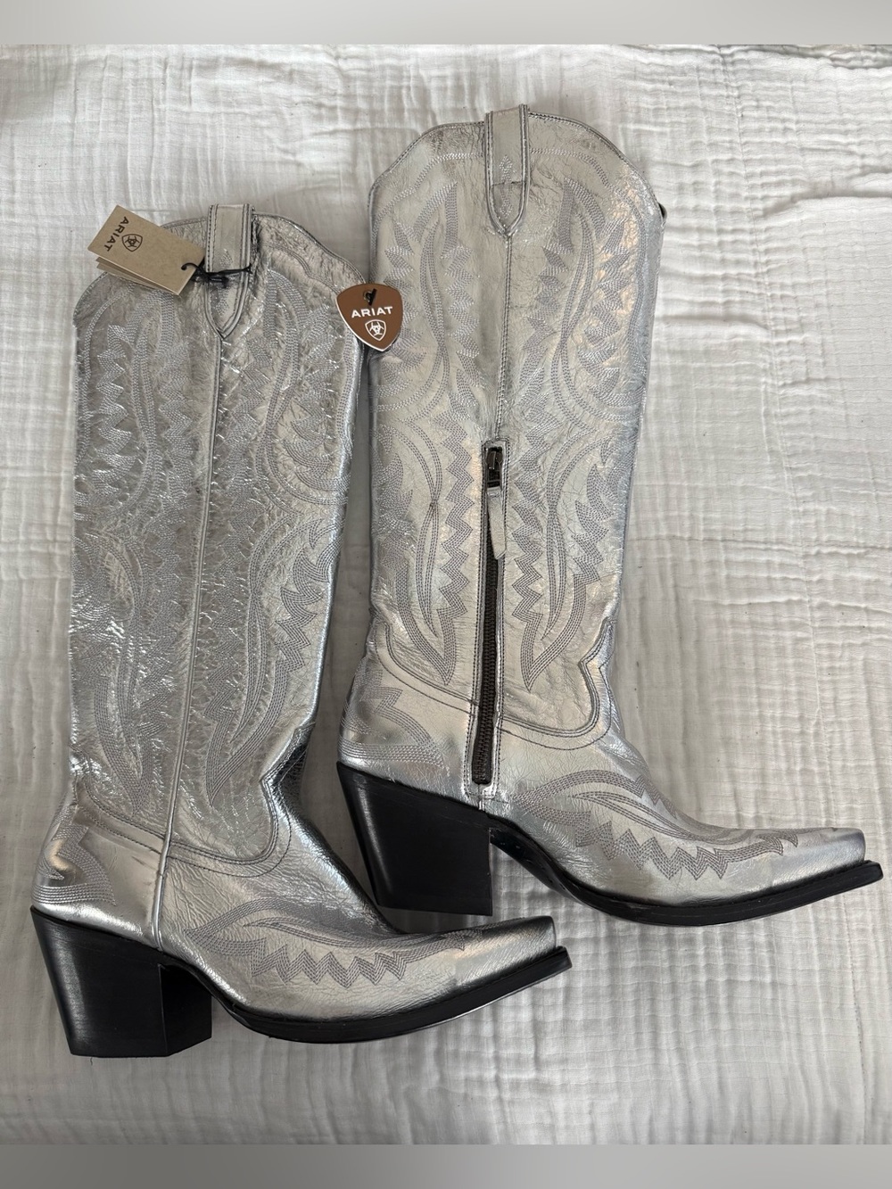 NWT Ariat Women's Casanova Silver Shine Western Boot Size 10